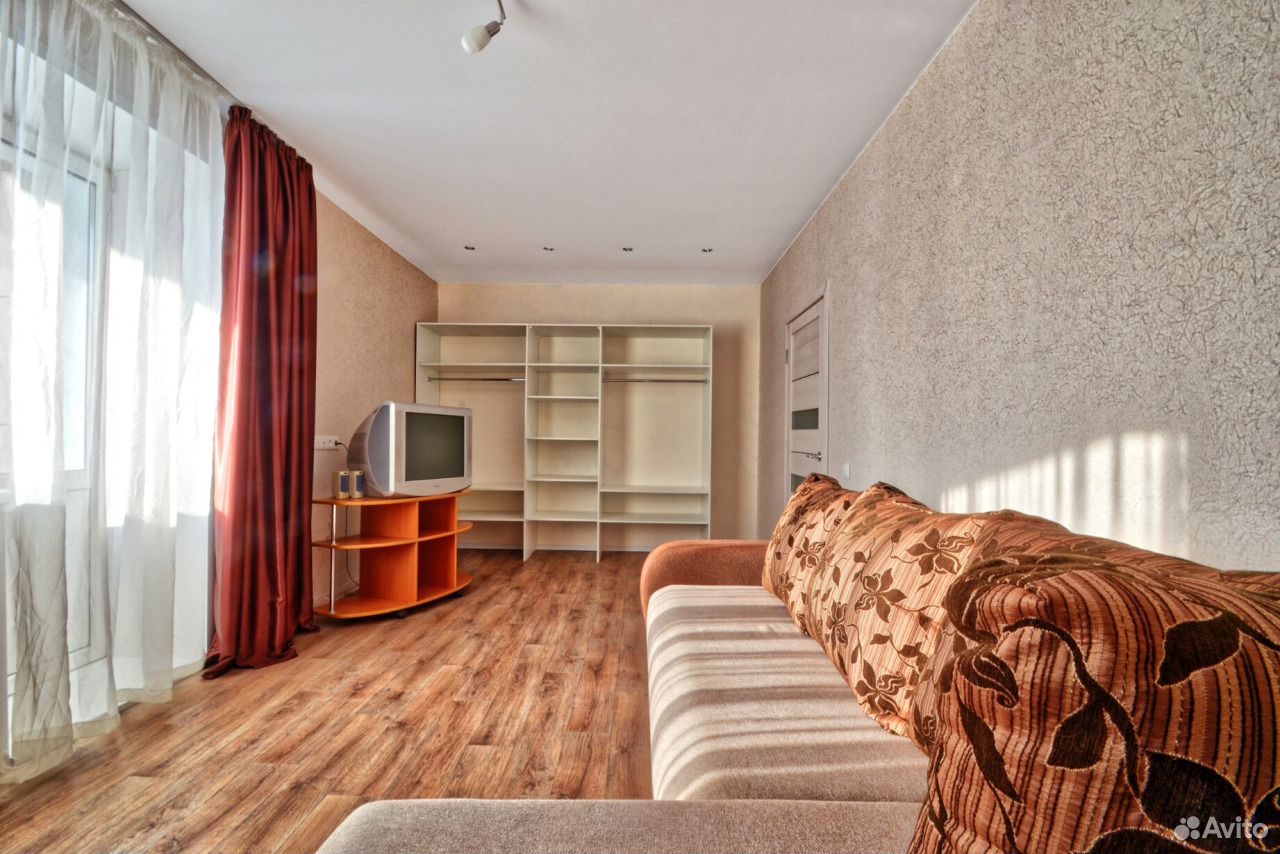 Новосибирск снять квартиру на длительный срок недорого. Квартира уютная комфортная большая в Барнауле. Уютная квартира Нерюнгри. Фото квартире в Новосибирске недорогой. Снять квартиру возле 18 школы Нерюнгри.