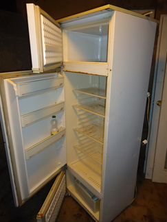 Холодильник на зап. части