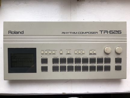 Ритм машина из 90х Roland TR-626 ретро
