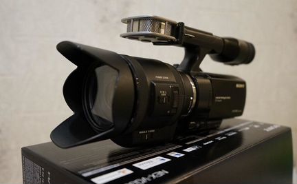 Видеокамера sony NEX-VG30EH
