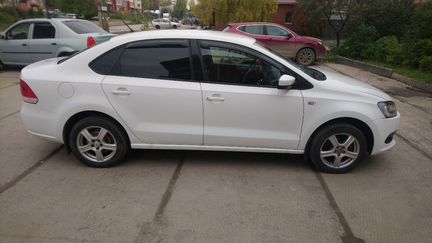 Volkswagen Polo 1.6 МТ, 2010, седан