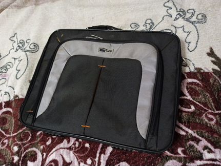 Ударопрочный чемодан для ноутбука 17
