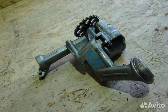 Mercedes W221 Насос масляный