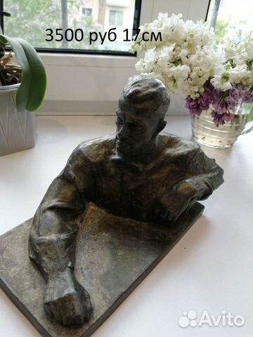 Бюст владимир маяковский