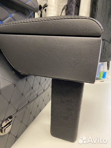 Подлокотник на Рено Дастер (в подстаканник)