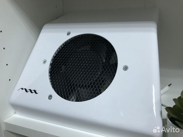 Вытяжка для маникюра и педикюра MAX