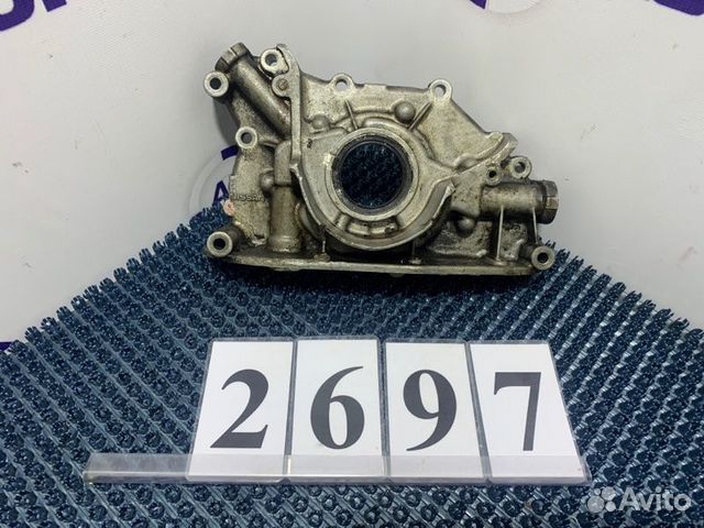 Насос двигателя масляный Nissan Cedric