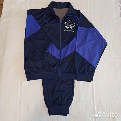 Спортивный костюм