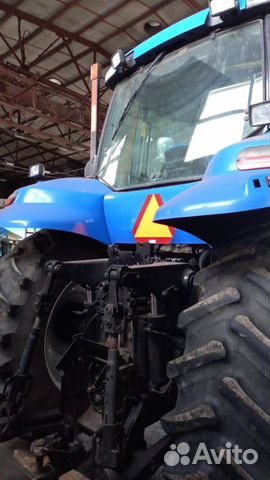 Трактор New Holland T8040