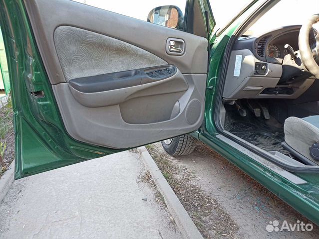 Nissan Almera 1.5 МТ, 2001, 323 000 км