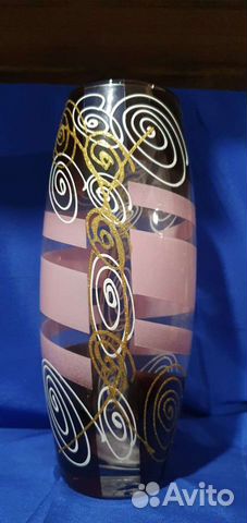 Стеклянная ваза