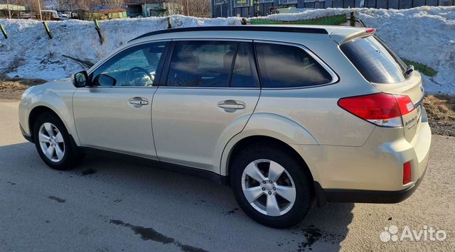 Subaru Outback 2.5 CVT, 2011, 123 000 км