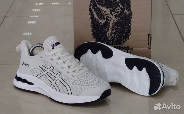 Кроссовки asics