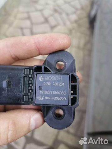 Датчик давления и температуры воздуха на впуске