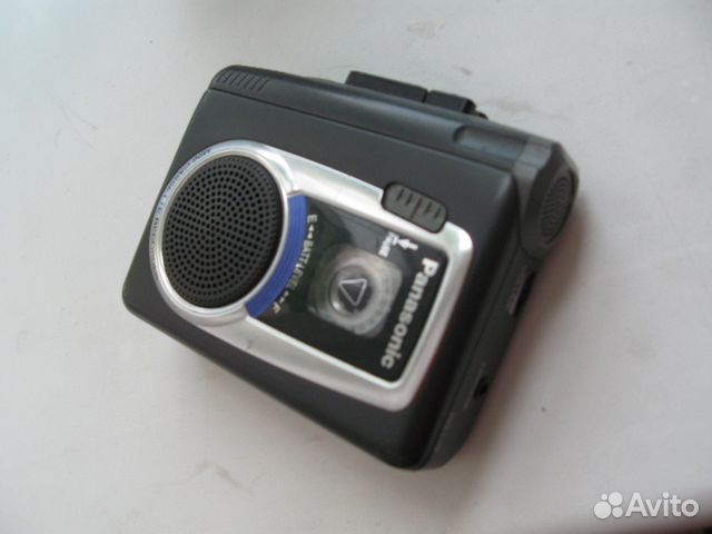 Плеер-диктофон Panasonic RQ-L10 Плеер-диктофон Panasonic RQ-L10
