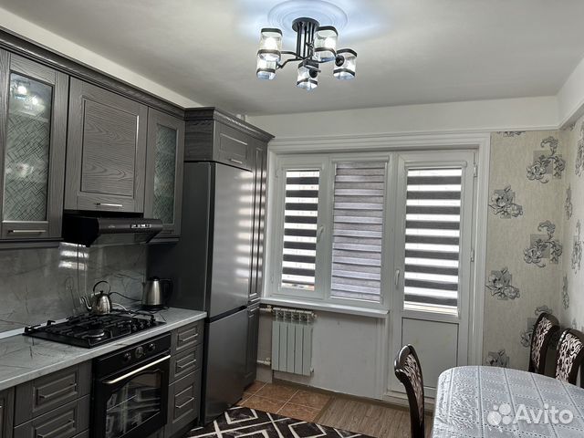 

2-к. квартира, 54 м², 8/10 эт.