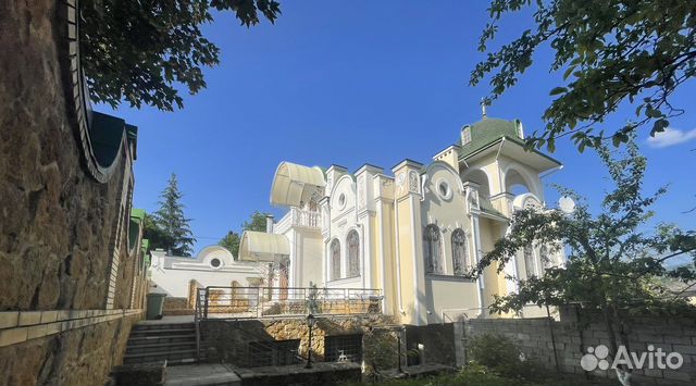 

Дом 700 м²