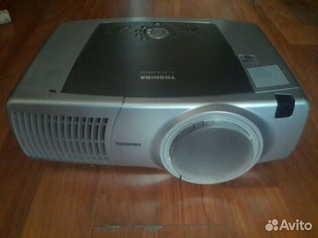 Стационарный проектор Toshiba TLP-X4500