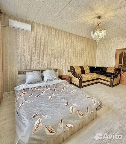 

2-к. квартира, 71 м², 3/7 эт.