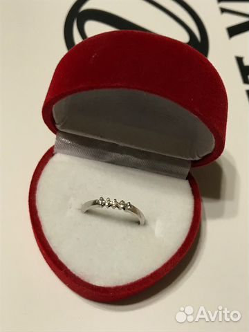 Белое золото, бриллианты несколько украшений Обмен