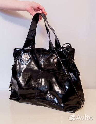 Сумка лакированная, фирма Madi Италия. Чёрная