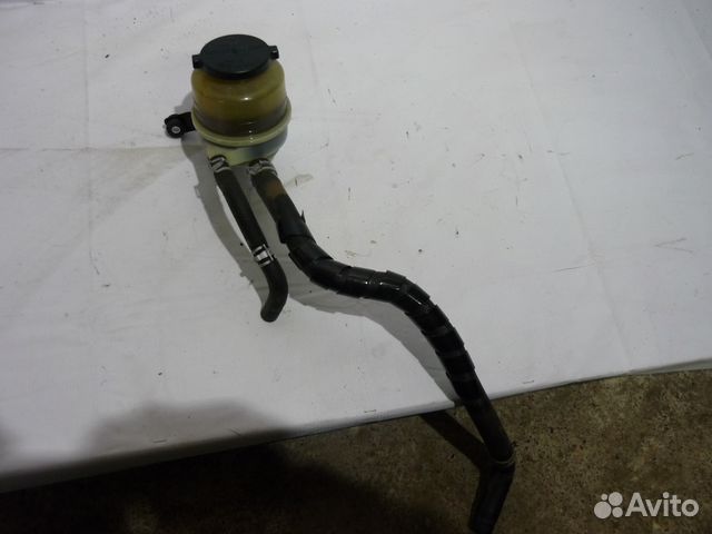 Бачок гура Toyota Camry V40 2,4 л