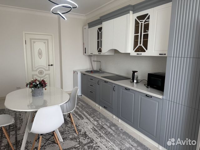 

2-к. квартира, 74 м², 11/13 эт.