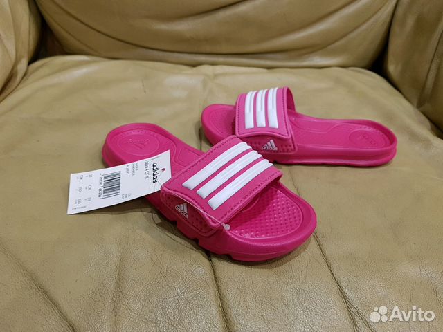 Шлепки - сланцы Adidas новые детские 31 р Шлепки - сланцы Adidas новые детские 31 р