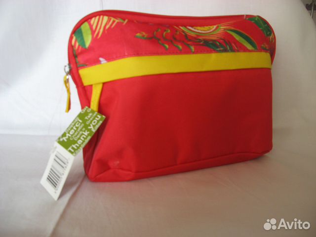 Косметички на подарок к празднику