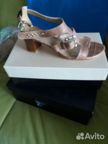 Новые босоножки Stuart Weitzman р-р 38 Новые босоножки Stuart Weitzman р-р 38