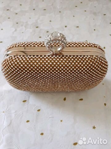 Золотой клатч на вечер
