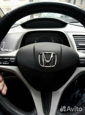 Эмблема в руль honda