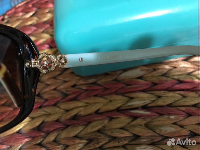 Солнцезащитные очки Tiffany & Go. Italy Солнцезащитные очки Tiffany & Go. Italy