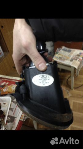 Ford 1 125 272 Фара противотуманная правая Ford 1 125 272 Фара противотуманная правая