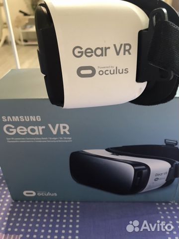 Гарнитура для телефона SAMSUNG Gear VR