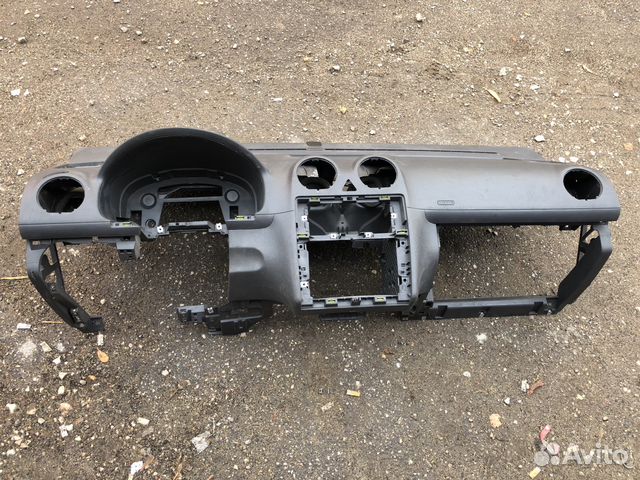 Торпедо Volkswagen Caddy 3 под airbag