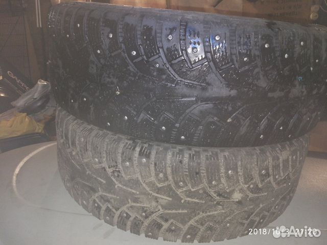 Продам зимние шипованные шины 225/60 R17 Nokian