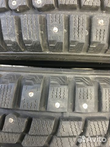 Шины бу r17 235 55 Dunlop зимние шипован как новые