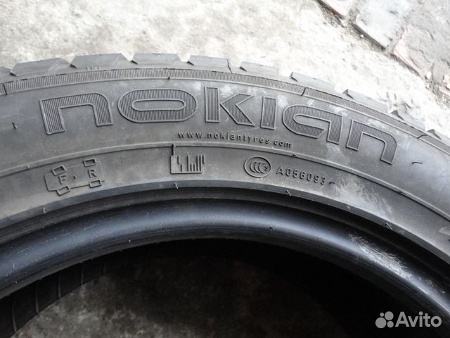 Продам 1 баллон 215/55 R16 nokian