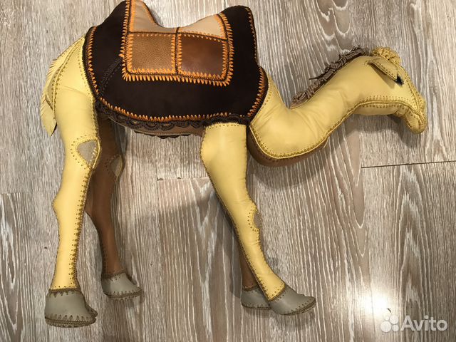 Верблюд из кожи. Без бирки.Даренный