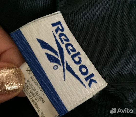 Фирменная куртка Reebok оригинал Фирменная куртка Reebok оригинал