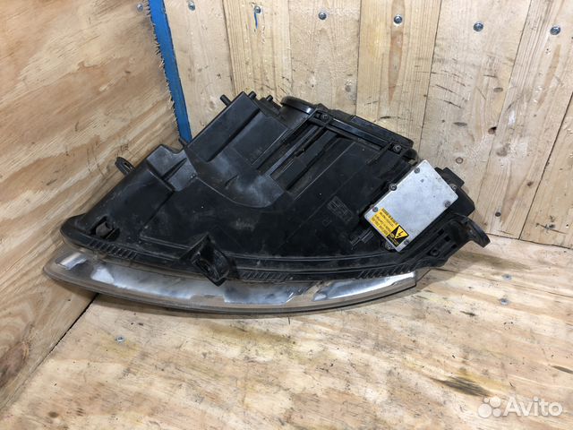 Фара передняя правая Audi A6 C6 ксенон Арт. 140022