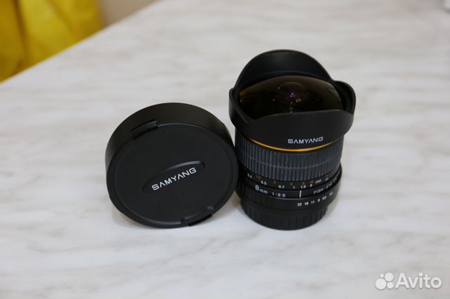 Samyang 8 mm f/3.5 Fish-eye CS Canon EF-S