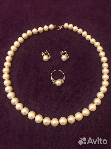 Ожерелье и комплект из жемчуга
