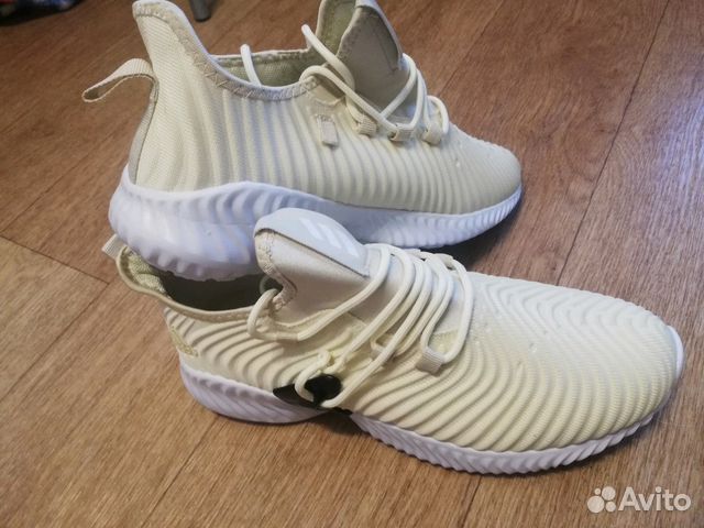 Кроссовки Adidas