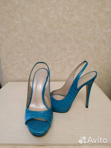 Босоножки casadei 38 размер Босоножки casadei 38 размер