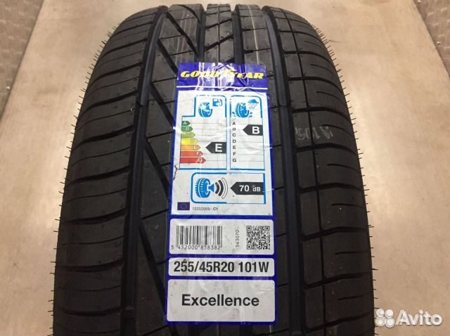 GoodYear EfficientGrip 255/45R20 101Y RFT