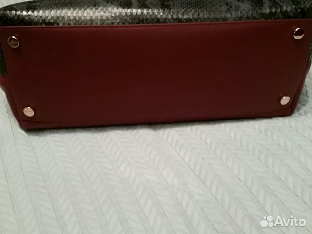 Сумка женская кожаная новая. guess luxe
