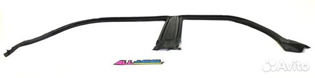 Молдинг, уплотнитель стекла левый Subaru Impreza