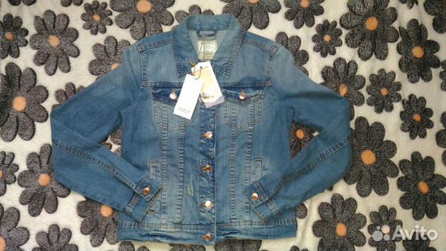 Джинсовка женская размер М Stradivarius Джинсовка женская размер М Stradivarius